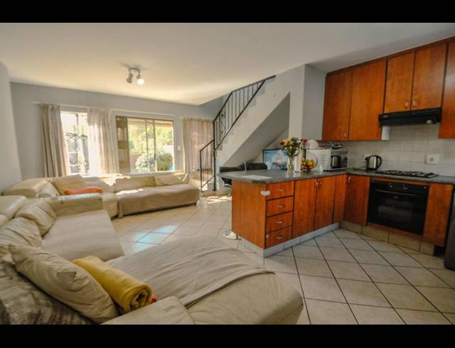 3 BEDROOM TOWNHOUSE FOR SALE IN HALFWAY GARDENS